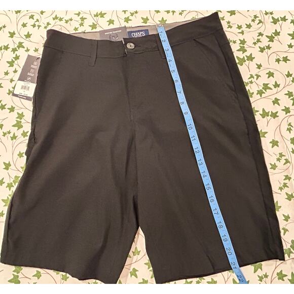 NWT Men's Chaps Shorts Size: 32 - Picture 1 of 5